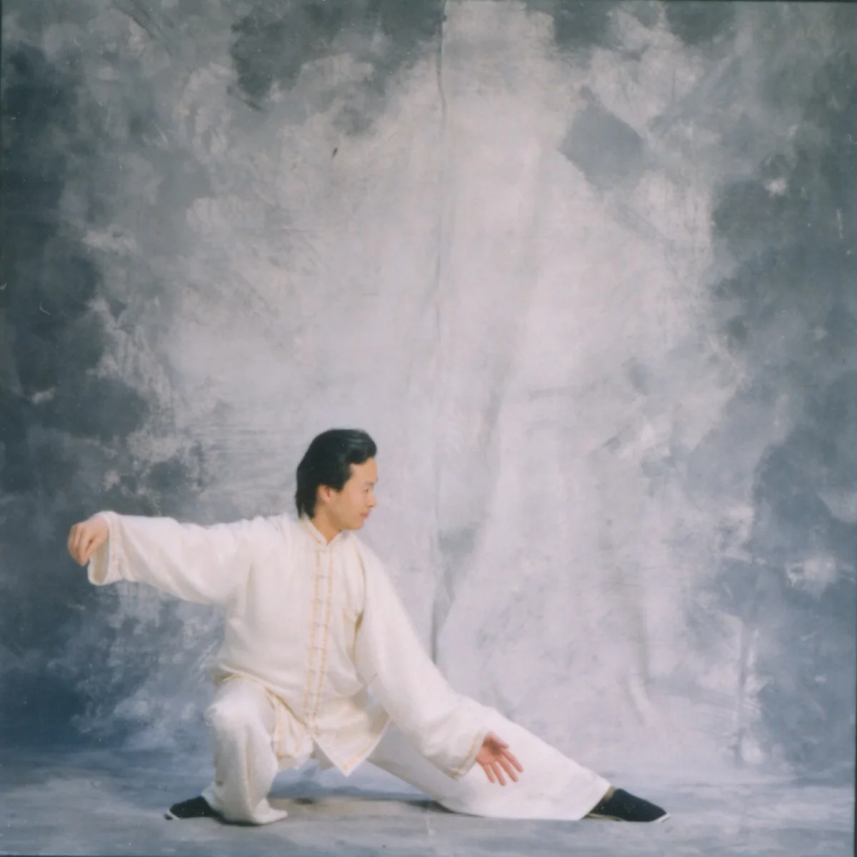 Maestro Liu impartiendo una clase online de Chikung-Taichi